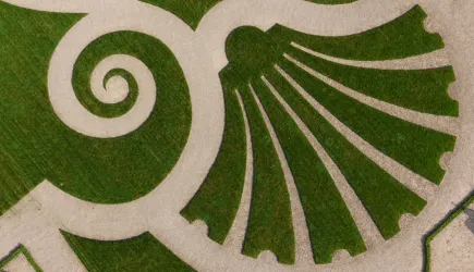 Louis XIV, guide des jardins de Versailles