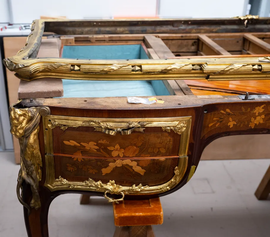 Détail du bureau du roi Détail du bureau du roi